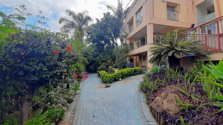 6 Bedroom Property for Sale in Kosmos North West